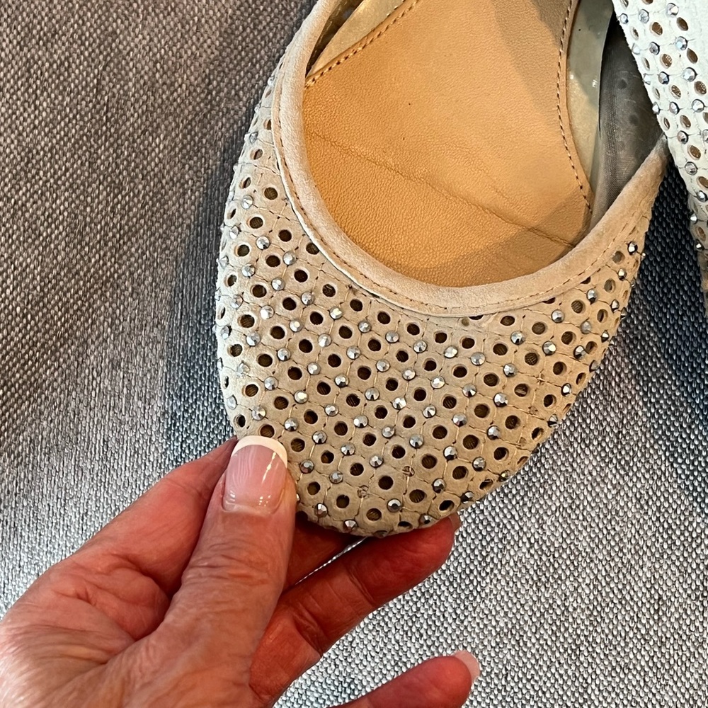 Like New Antonio Melani Tan Leather Perforated Crystal Detail Ballerina Flats 7! - Picture 11 of 14